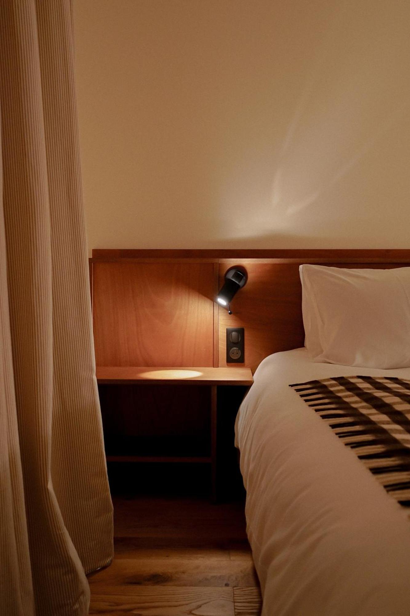 Georges Vi Hotel 3*